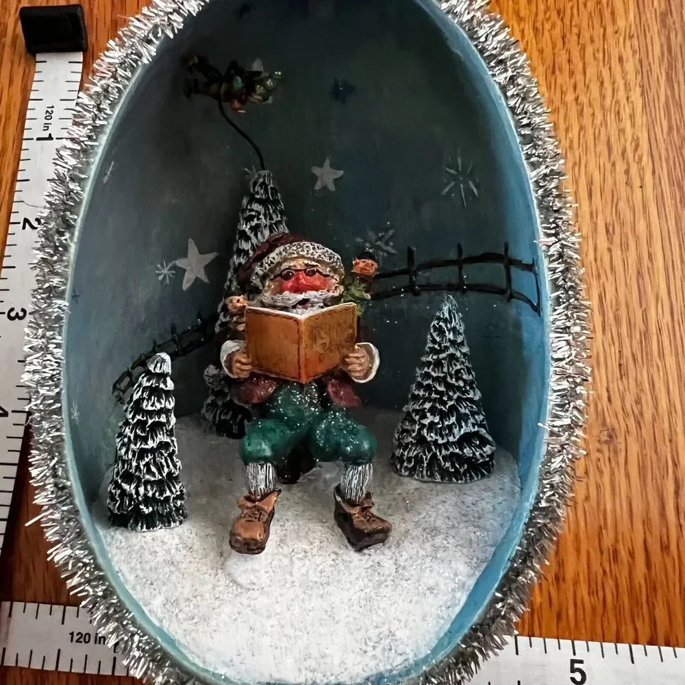 Silvestri Figments By Bobbi T. Lighted Christmas Egg On‎ Pedestal Santa